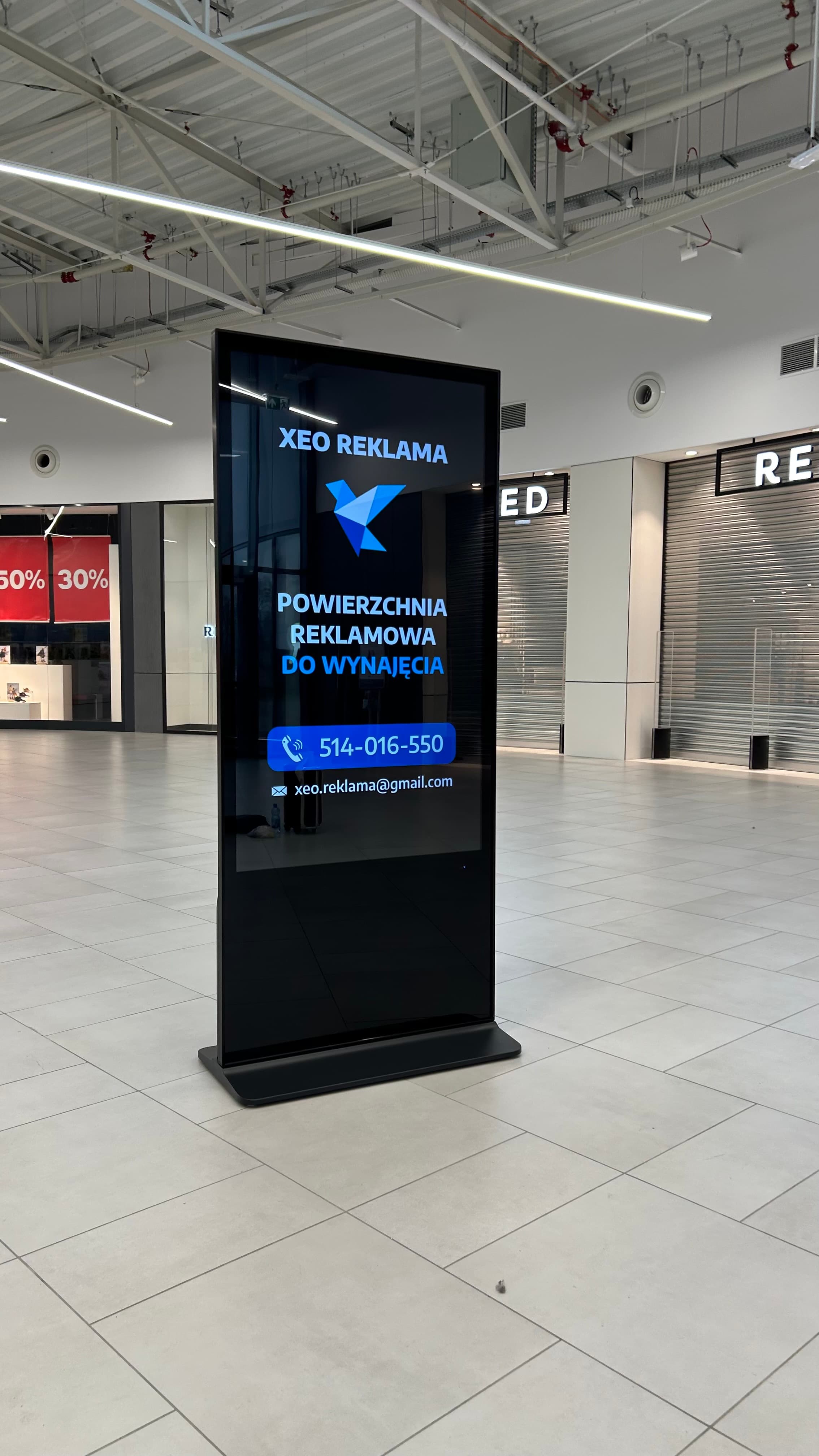 Totem reklamowy Galeria Karuzela